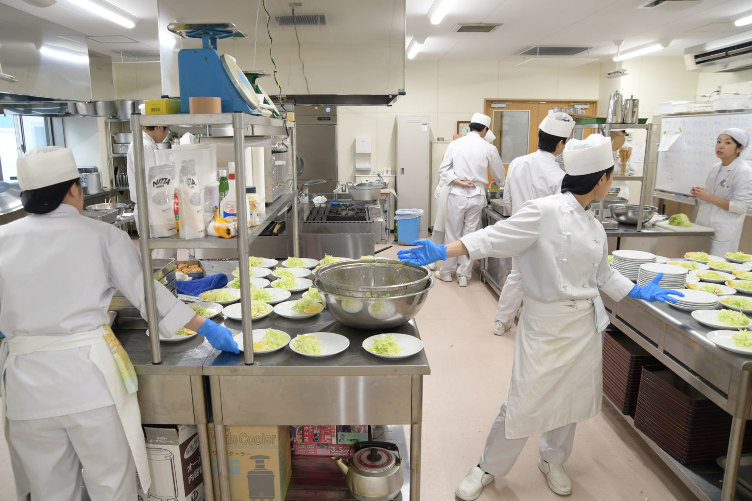 集団給食21 酒田南高等学校 学校法人天真林昌学園 集団給食21 酒田南高等学校 学校法人天真林昌学園